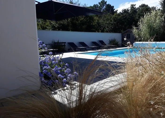 Les De Gascogne فندق مبيت وإفطار 3*