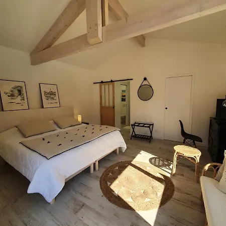 Les De Gascogne Bed & Breakfast *